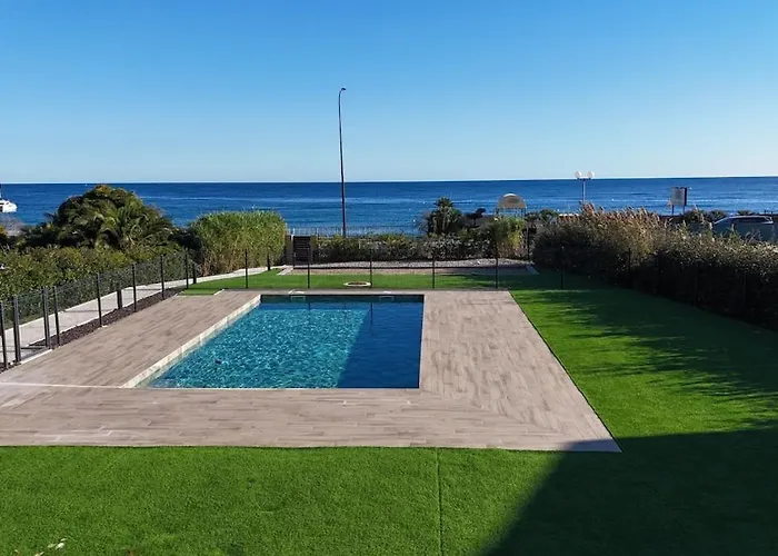 Willa Saphir - Sea View, Access And Pool