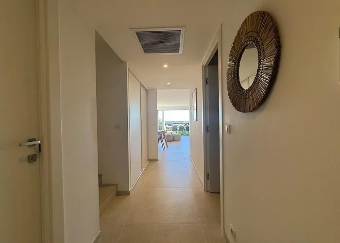 Saphir - Sea View, Access And Pool