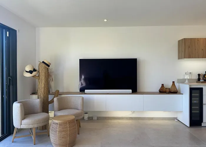 Willa Saphir - Sea View, Access And Pool