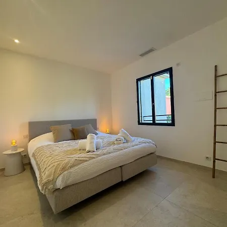 Saphir - Sea View, Access And Pool סן-מקסים