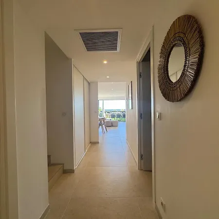 Saphir - Sea View, Access And Pool