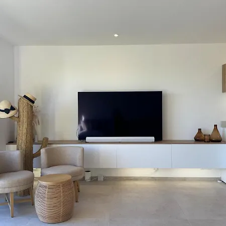 Villa Saphir - Sea View, Access And Pool