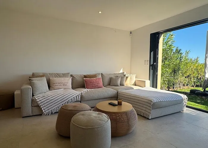 Villa Saphir - Sea View, Access And Pool